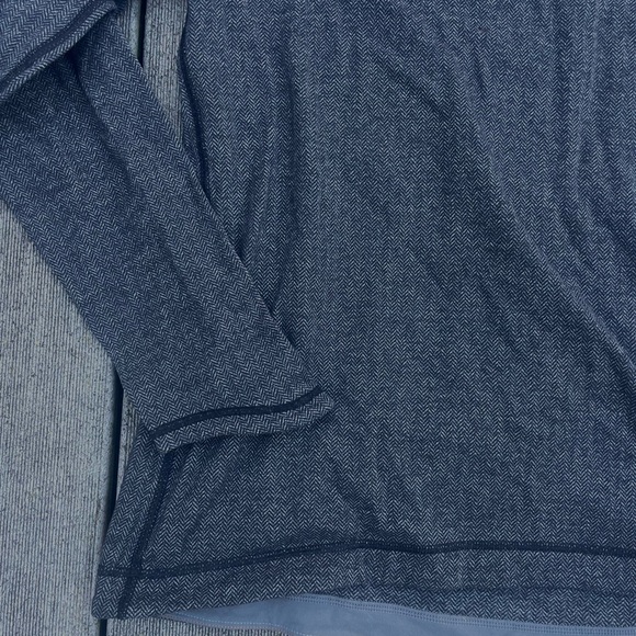 lululemon athletica Dark Gray Men's Shirt - Picture 4 of 5